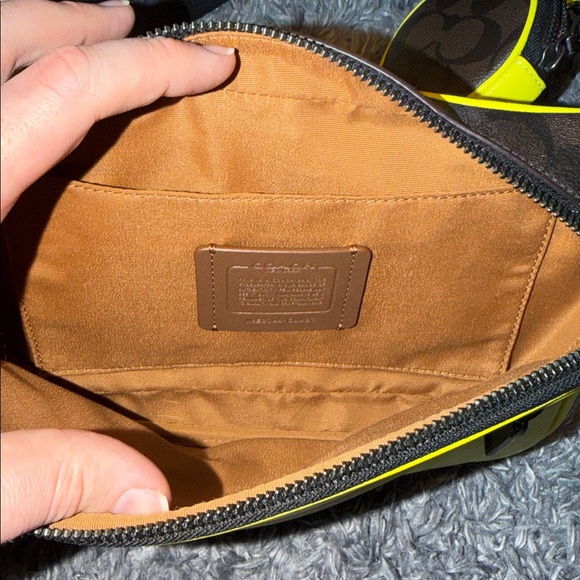 Coach Bum Bag - Picture 5 of 10